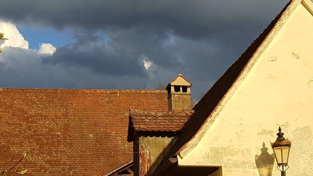 Landgasthof Und Hotel Weisser Lowe Eckental Buitenkant foto