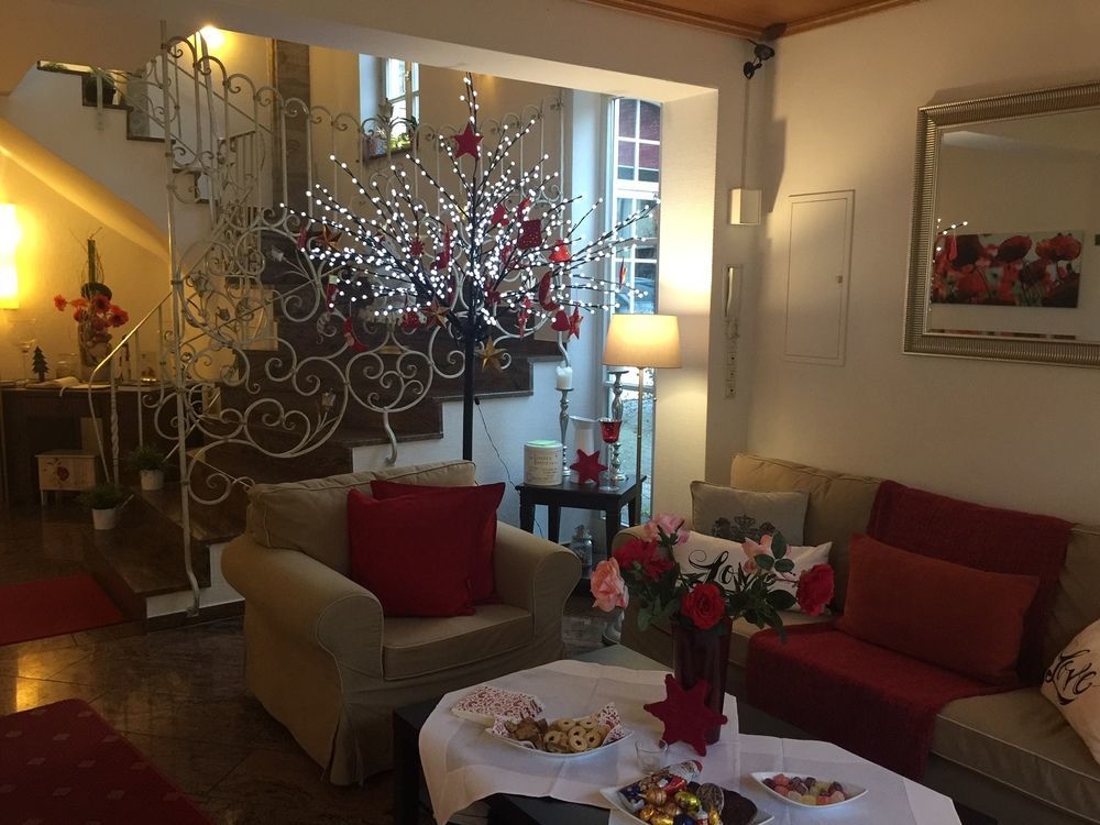 Landgasthof Und Hotel Weisser Lowe Eckental Buitenkant foto